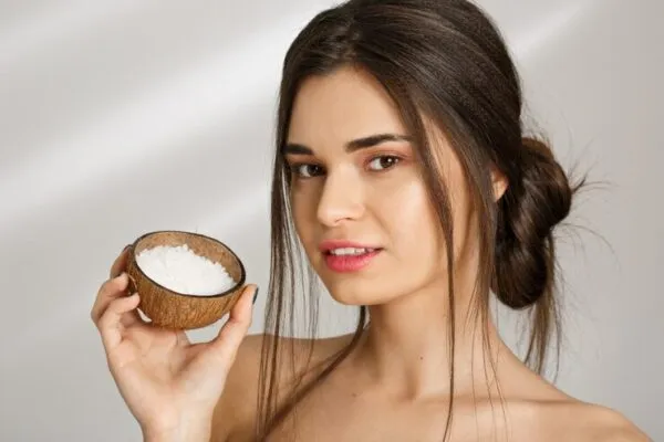 Chăm sóc da với dầu dừa nguyên chất
