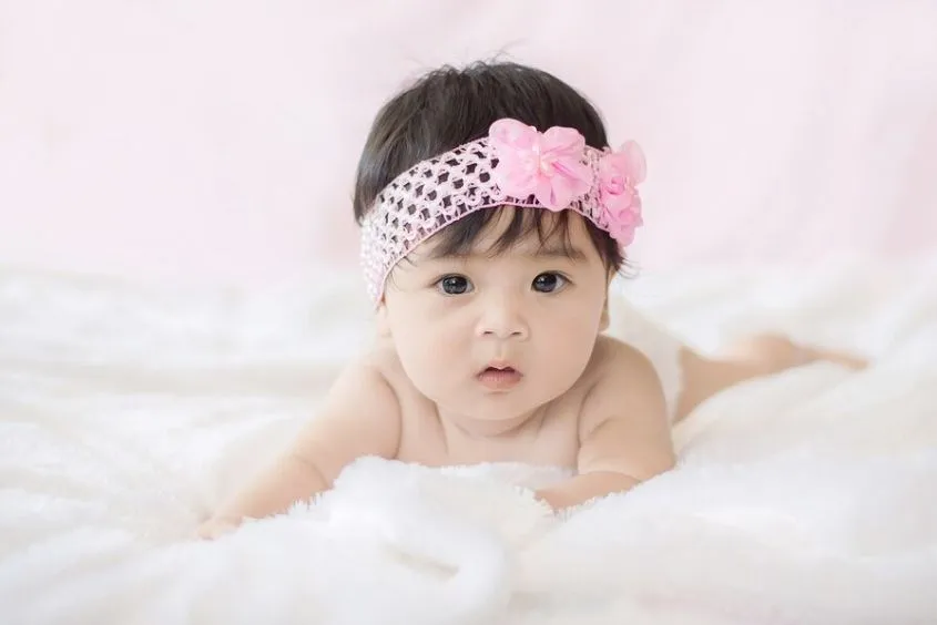 Chọn tên ý nghĩa cho bé gái họ Ngô