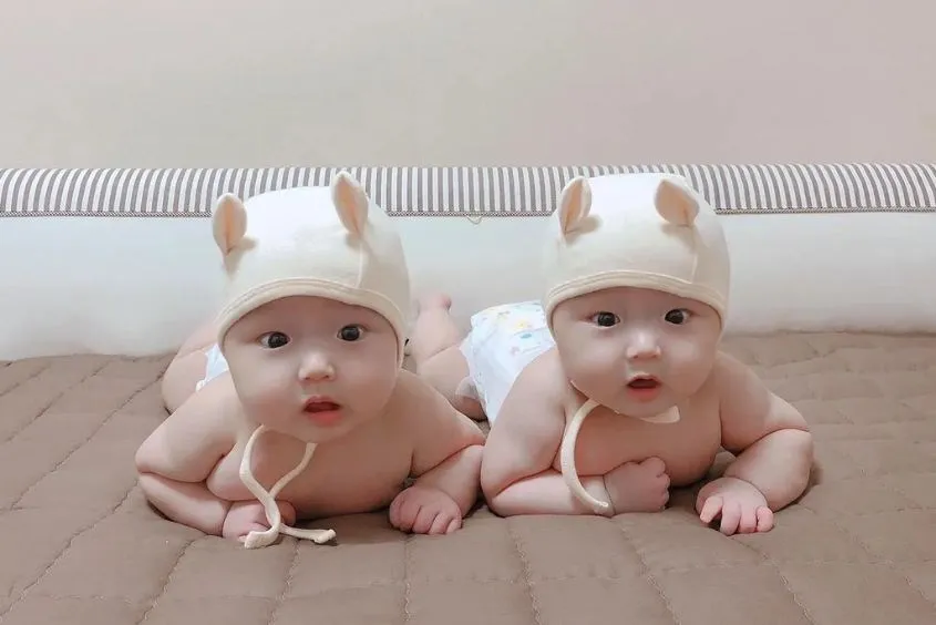 Đặt tên cho cặp bé trai sinh đôi
