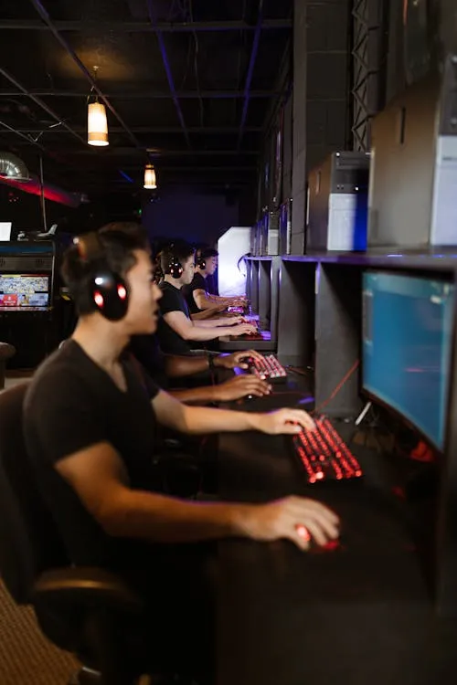 Game thủ đang cân nhắc xóa Riot Client
